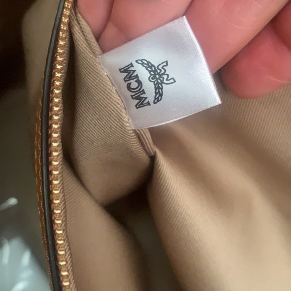 💯 NWT! MCM Anya Medium Visetos Zip Top Shopper In Soft Pink - Picture 12 of 13